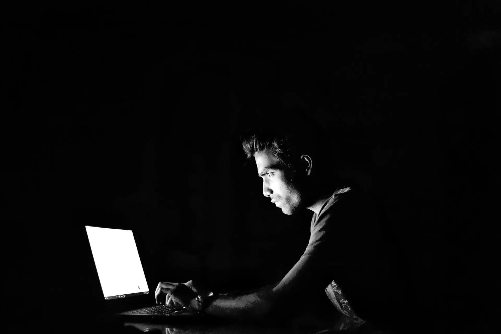 Los beneficios de albergar interacciones positivas en línea